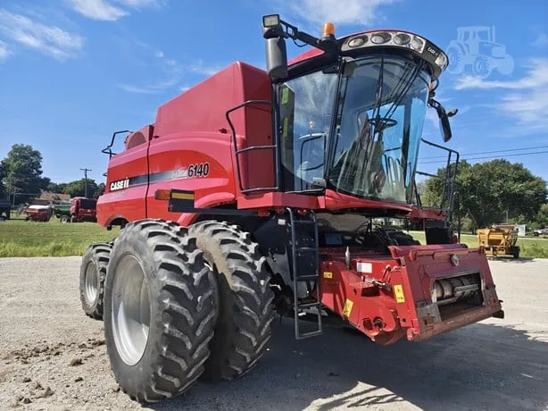 CASE IH 6140 — foto 1 de 6