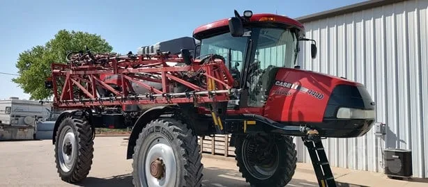 CASE IH PATRIOT 4440 — foto 1 de 10