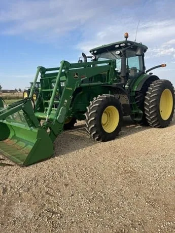JOHN DEERE 7210R — foto 1 de 10