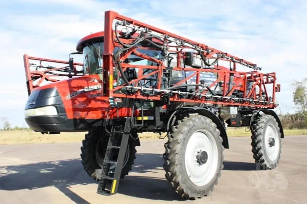 CASE IH PATRIOT 4440 — foto 1 de 56