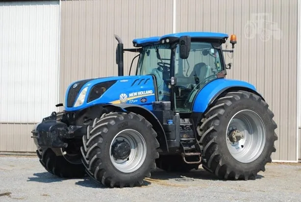 NEW HOLLAND T7.270 — foto 1 de 61