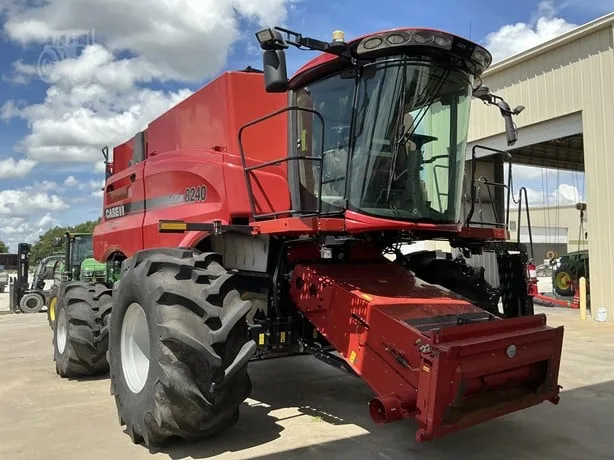 CASE IH 8240 — foto 1 de 18