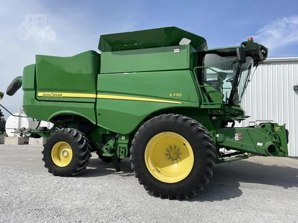 JOHN DEERE S770 — foto 1 de 102
