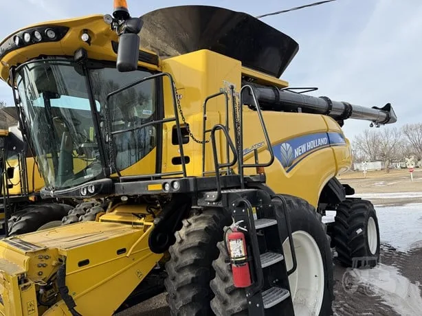 NEW HOLLAND CR8.90 REVELATION — foto 1 de 12