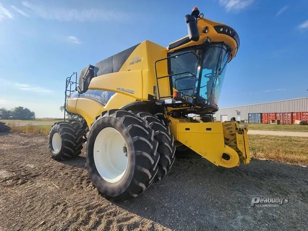 NEW HOLLAND CR8.90 REVELATION — foto 1 de 7
