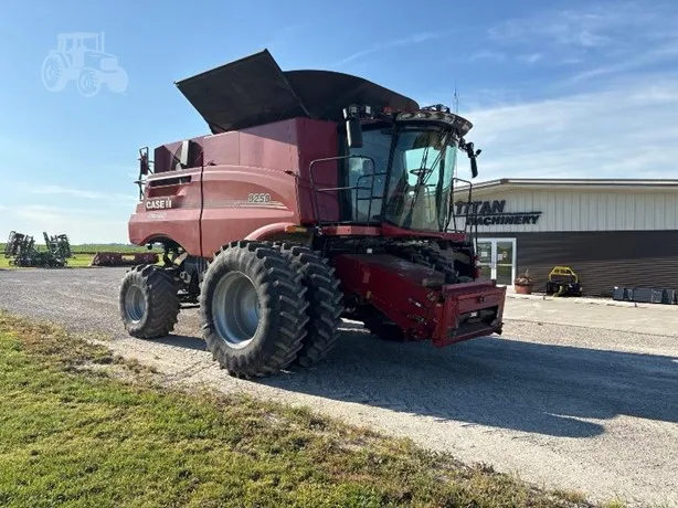 CASE IH 8250 — foto 1 de 15