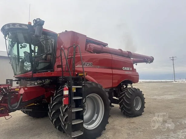 CASE IH 8250 — foto 1 de 5