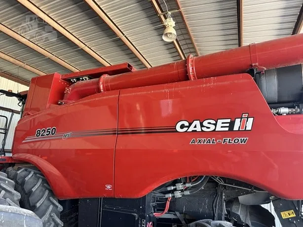 CASE IH 8250 — foto 1 de 21