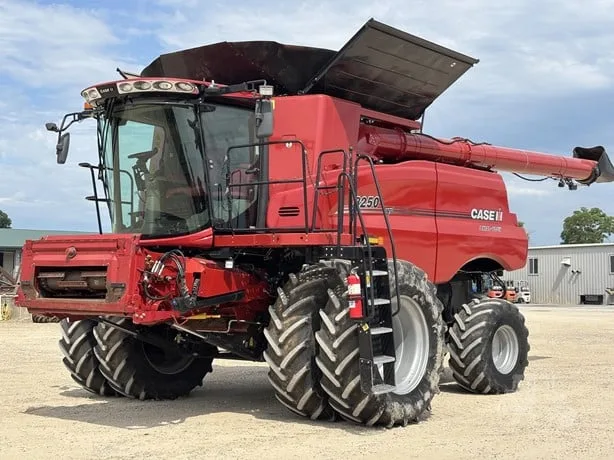 CASE IH 8250 — foto 1 de 75
