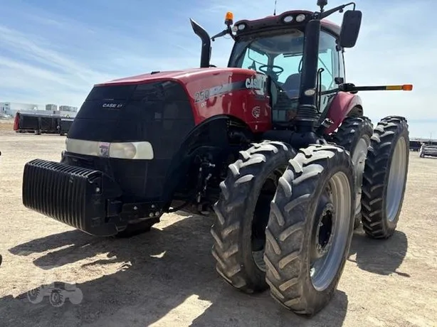 CASE IH MAGNUM 250 CVT — foto 1 de 17