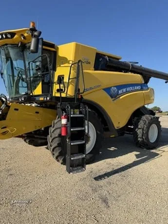 NEW HOLLAND CR6.90 REVELATION — foto 1 de 13