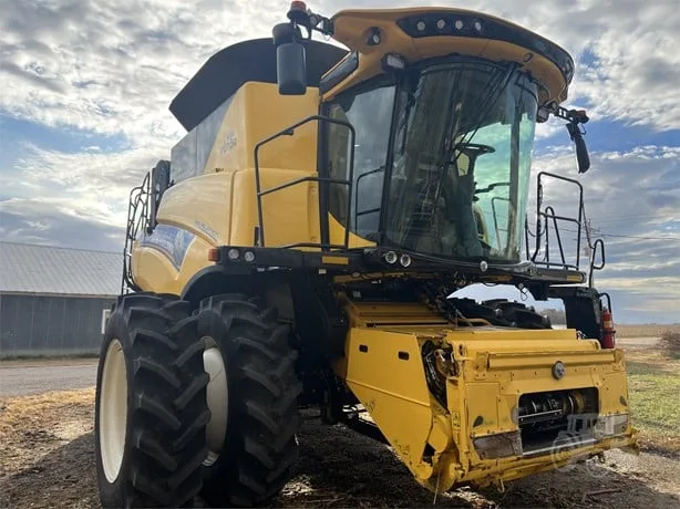 NEW HOLLAND CR7.90 REVELATION — foto 1 de 6