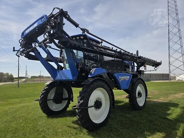 NEW HOLLAND SP310F — foto 1 de 25
