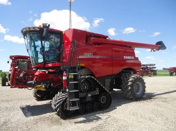 CASE IH 8250 — foto 1 de 15
