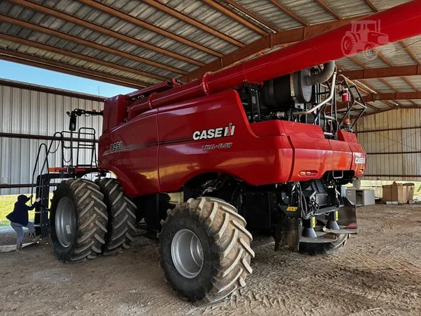 CASE IH 8250 — foto 1 de 17