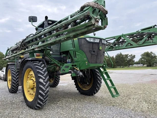 JOHN DEERE R4045 — foto 1 de 10