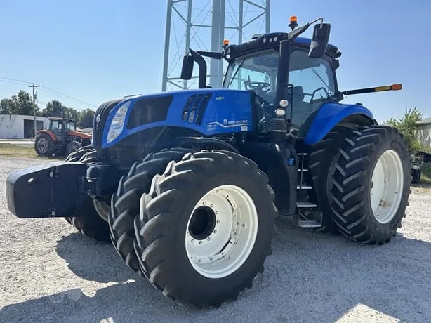 NEW HOLLAND T8.380 — foto 1 de 9