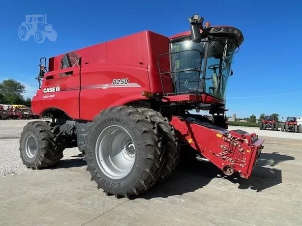 CASE IH 8250 — foto 1 de 13