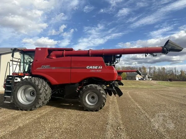 CASE IH 8250 — foto 1 de 6