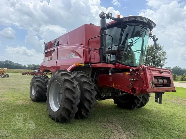 CASE IH 8250 — foto 1 de 10