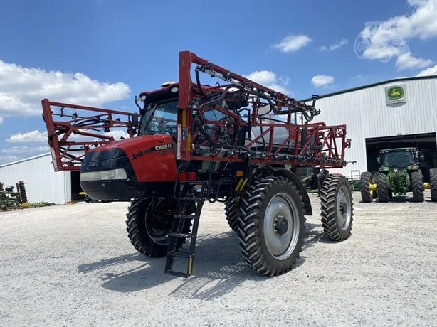 CASE IH PATRIOT 3340 — foto 1 de 34