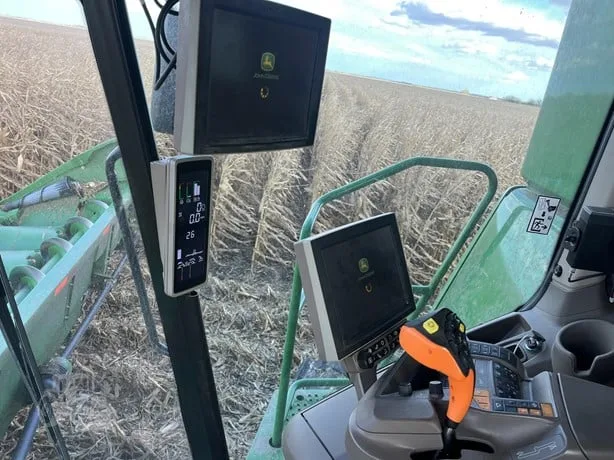 JOHN DEERE S780 — foto 1 de 1