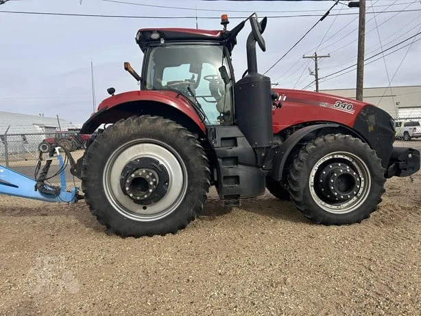 CASE IH MAGNUM 340 CVX — foto 1 de 18