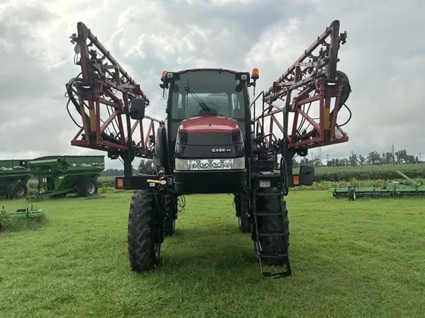CASE IH PATRIOT 2250 — foto 1 de 19