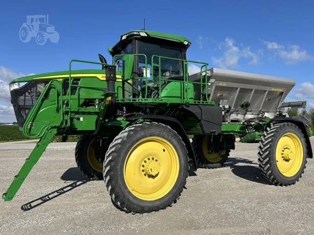 JOHN DEERE 400R — foto 1 de 94