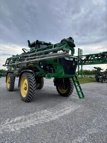 JOHN DEERE 410R — foto 1 de 11