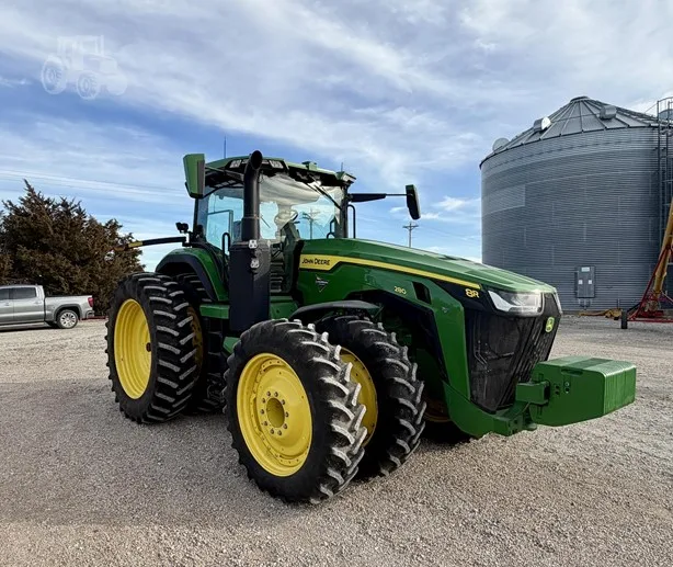 JOHN DEERE 8R 280 — foto 1 de 18