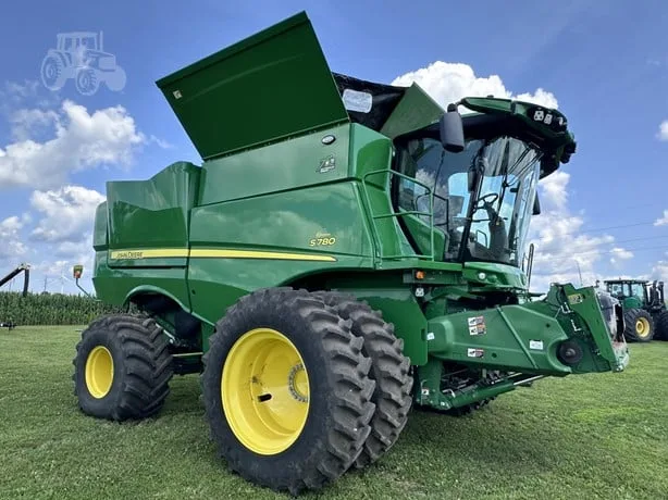 JOHN DEERE S780 — foto 1 de 48