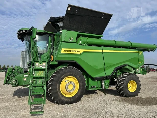 JOHN DEERE X9 1000 — foto 1 de 106