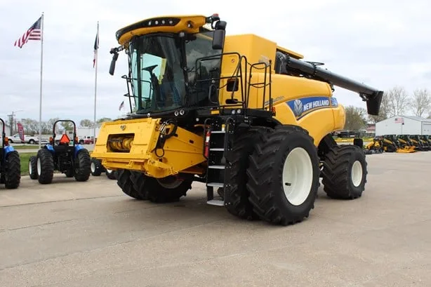 NEW HOLLAND CR7.90 REVELATION — foto 1 de 15