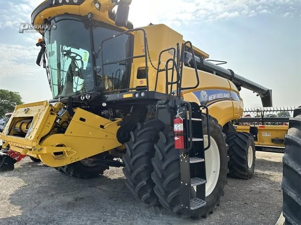 NEW HOLLAND CR8.90 REVELATION — foto 1 de 8