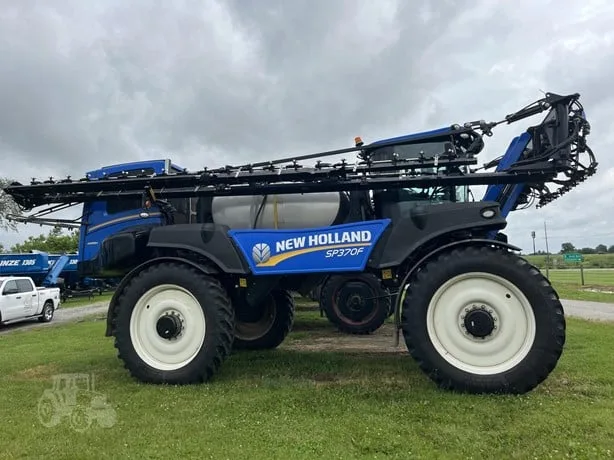 NEW HOLLAND SP370F — foto 1 de 16