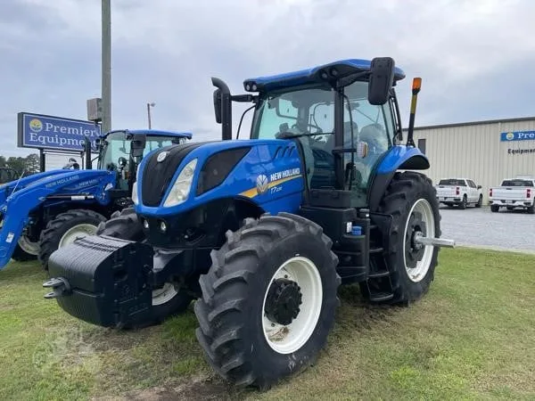 NEW HOLLAND T7.230 — foto 1 de 10