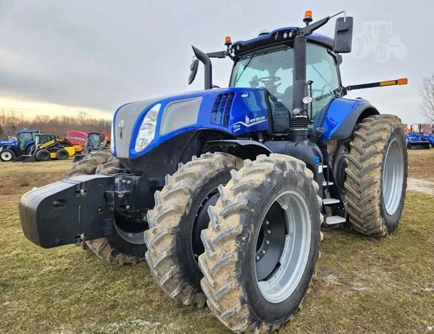 NEW HOLLAND T8.380 — foto 1 de 12