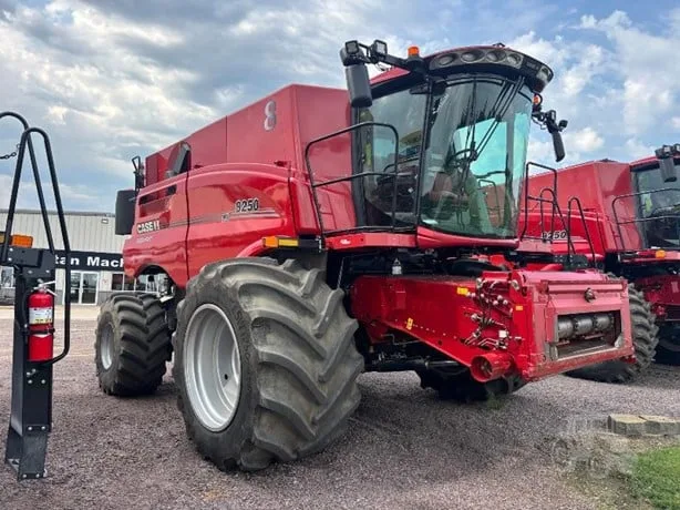 CASE IH 8250 — foto 1 de 28
