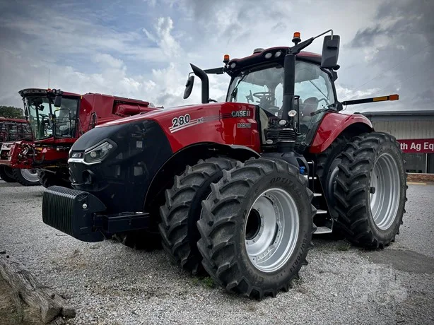 CASE IH MAGNUM 280 — foto 1 de 43