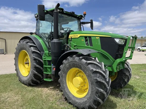 JOHN DEERE 6R 175 — foto 1 de 32