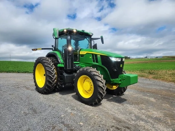 JOHN DEERE 7R 210 — foto 1 de 103