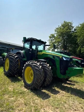 JOHN DEERE 8R 410 — foto 1 de 10