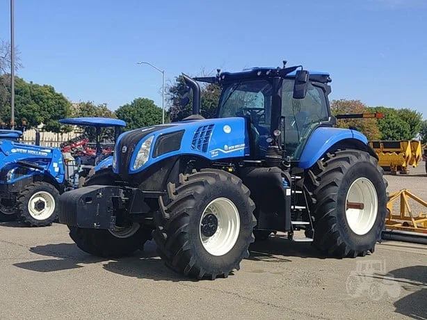NEW HOLLAND T8.380 — foto 1 de 2