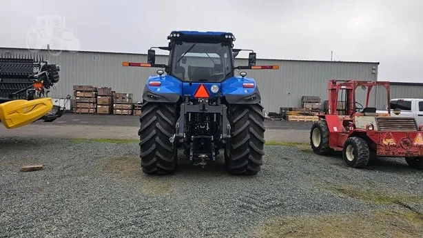 NEW HOLLAND T8.410 — foto 1 de 3
