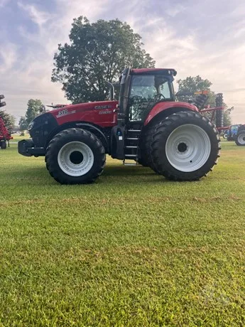CASE IH MAGNUM 310 — foto 1 de 20