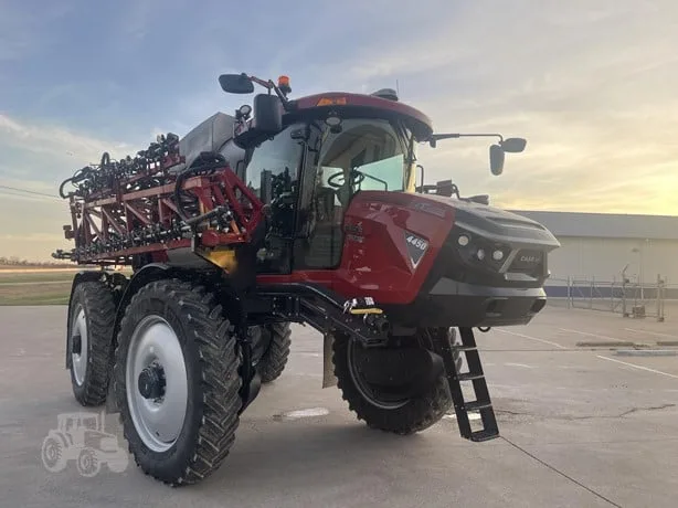 CASE IH PATRIOT 4450 — foto 1 de 7