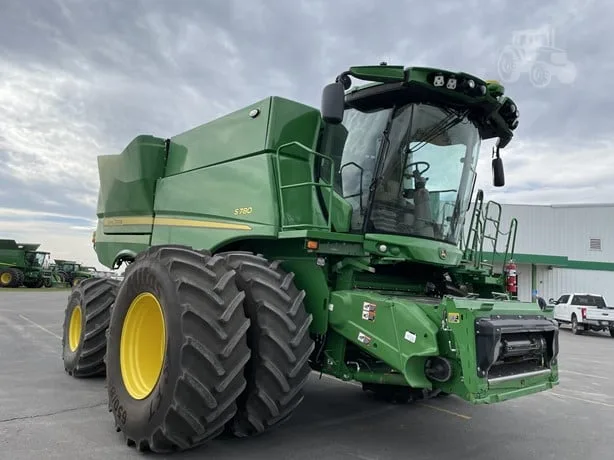 JOHN DEERE S780 — foto 1 de 43