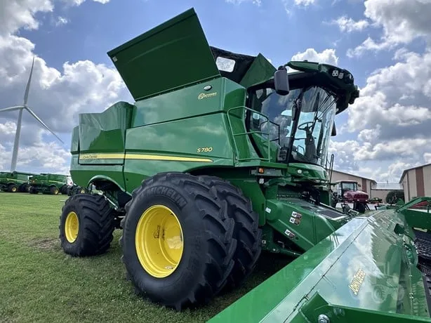 JOHN DEERE S780 — foto 1 de 50
