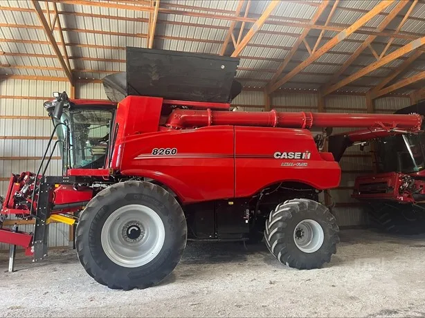 CASE IH 8260 — foto 1 de 13